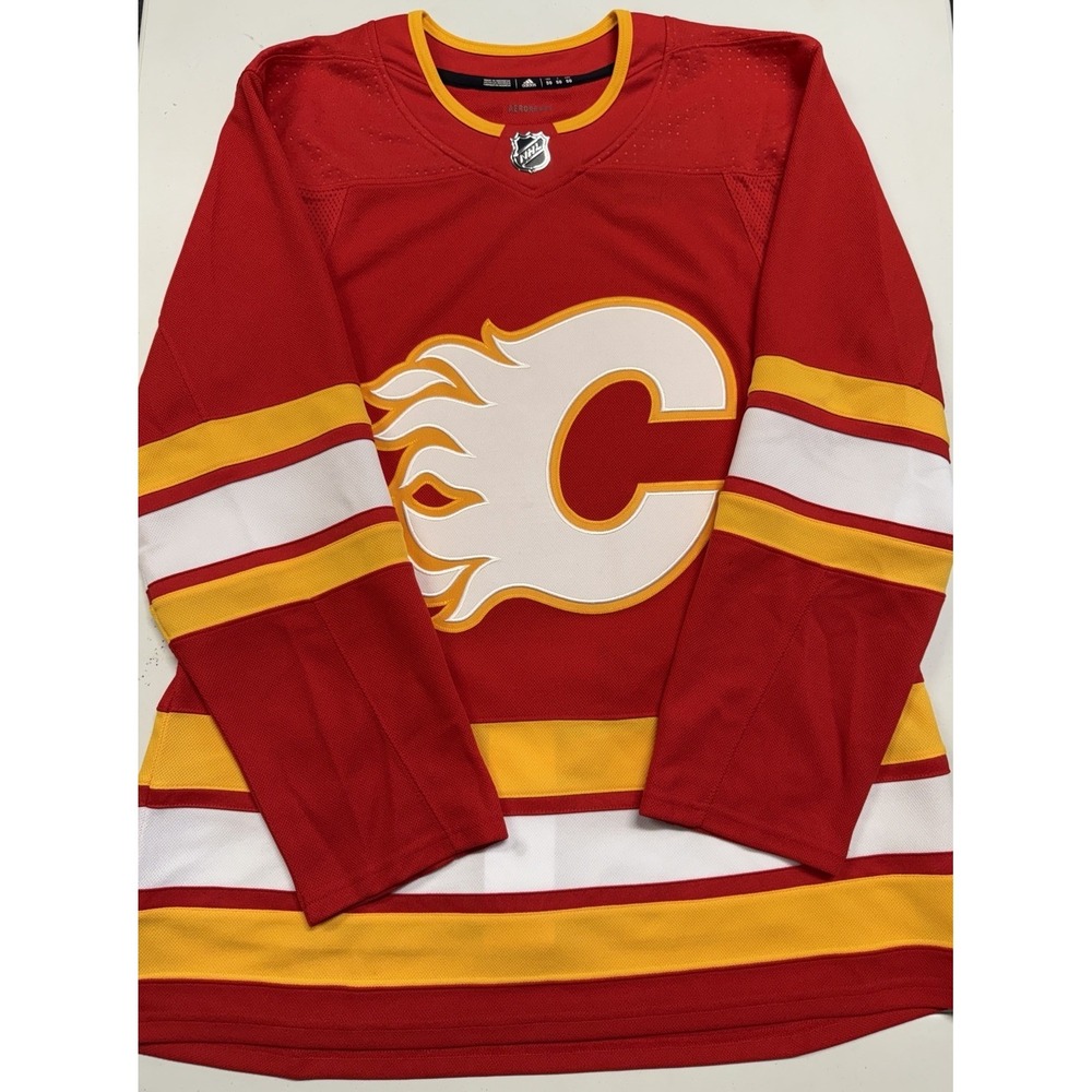 Adidas Calgary Flames Home Hockey Jersey Sz 50 (M) Fight Strap (read)